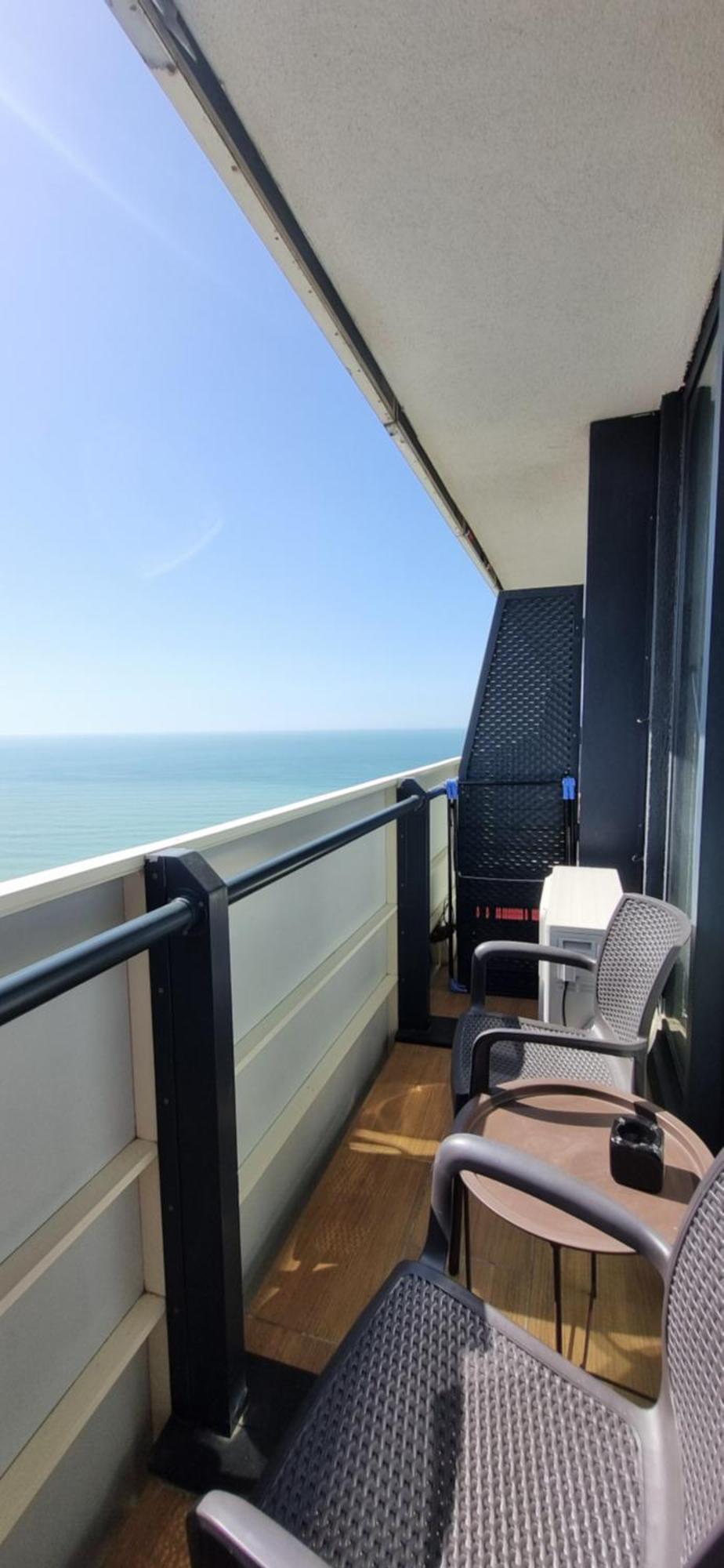 Sea View Apartments In Orbi City Batumi Bagian luar foto