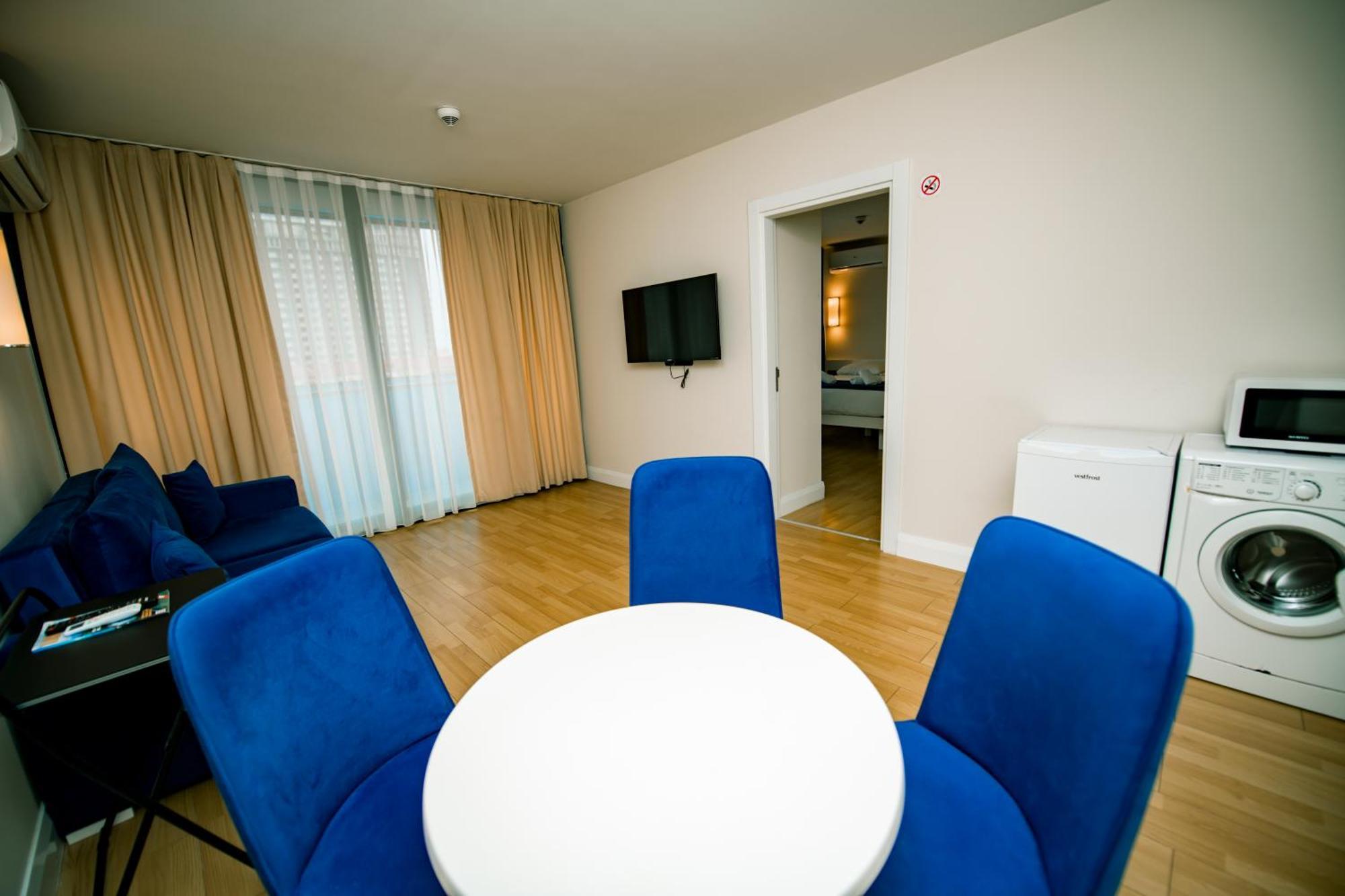Sea View Apartments In Orbi City Batumi Bagian luar foto