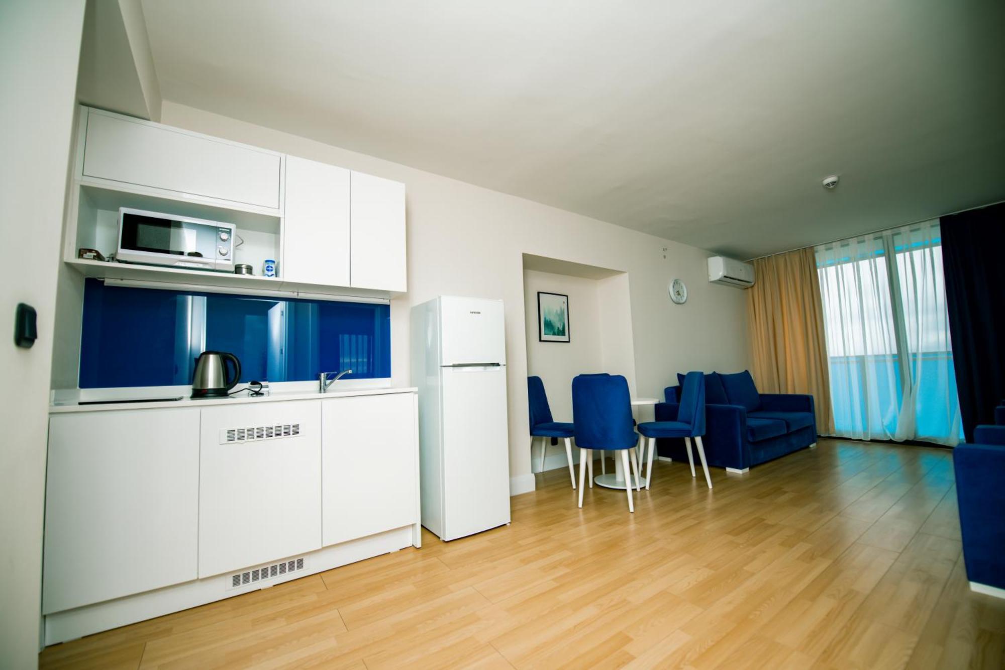 Sea View Apartments In Orbi City Batumi Bagian luar foto