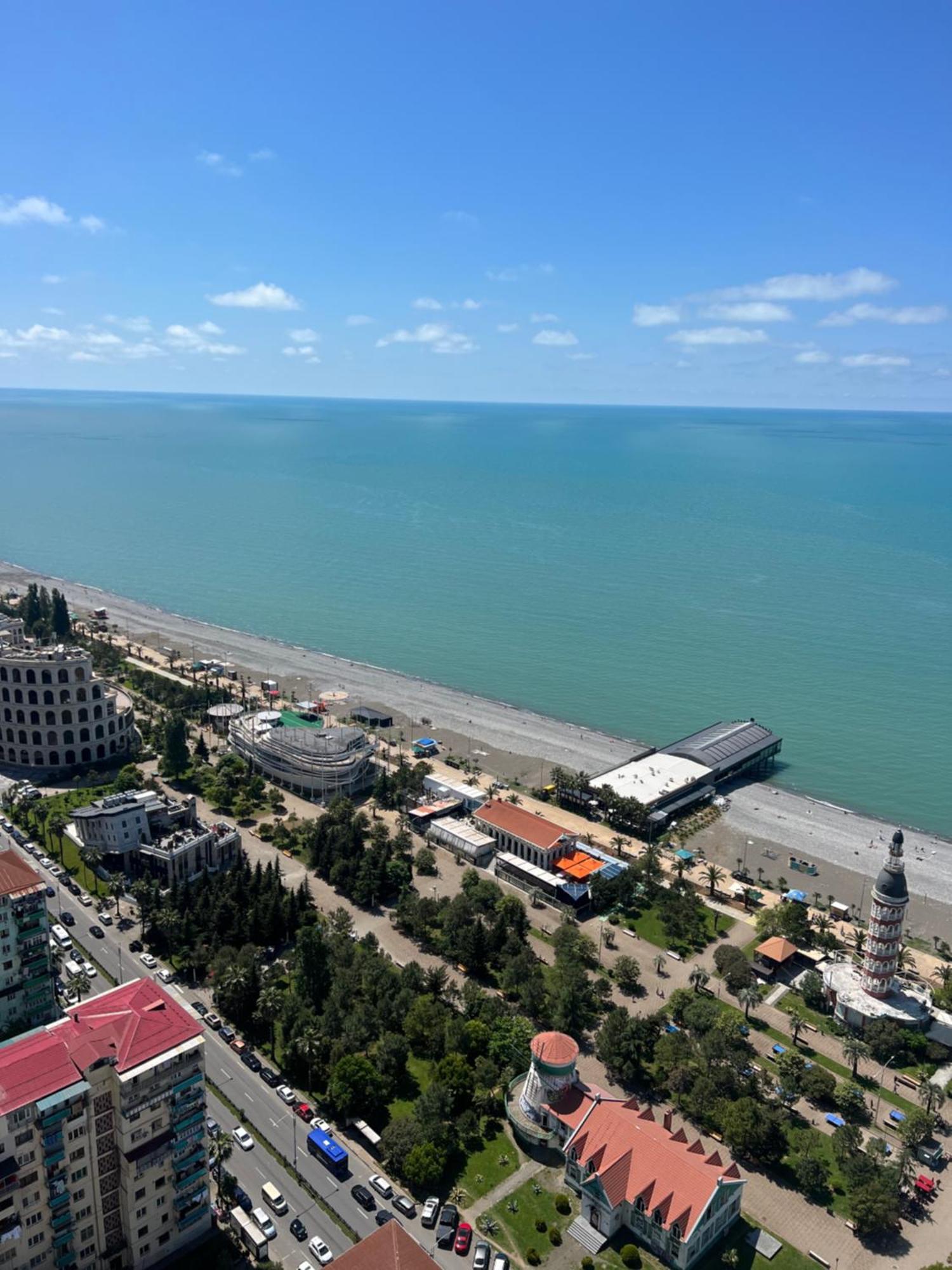 Sea View Apartments In Orbi City Batumi Bagian luar foto